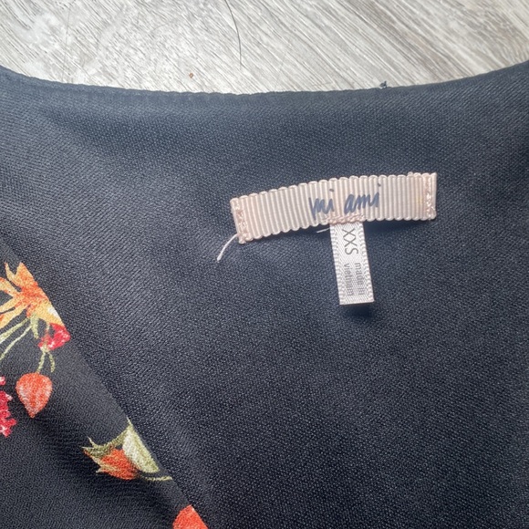 Miami Francesca’s Ginger Floral Romper - Picture 5 of 12